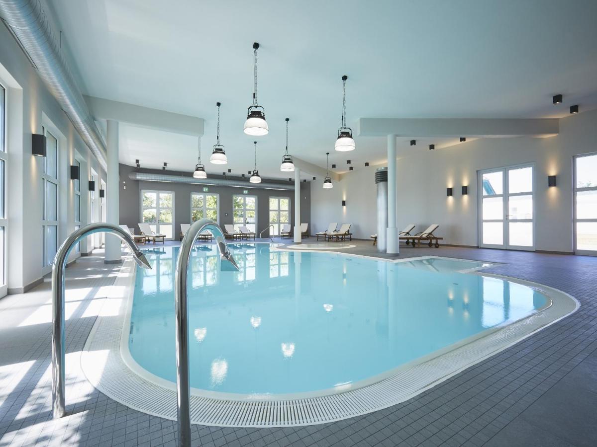Reetland Am Meer - Premium Reetdachvilla Mit 3 Schlafzimmern, Sauna, Kamin Und Massagesessel F05 德兰斯克 外观 照片